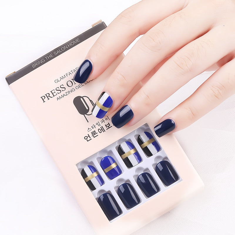 30pcs Designed Fake Nails Artificial False Nails Tips Set Full Cover for Decoration Press On Fake Nails Art Tips With Sticker
